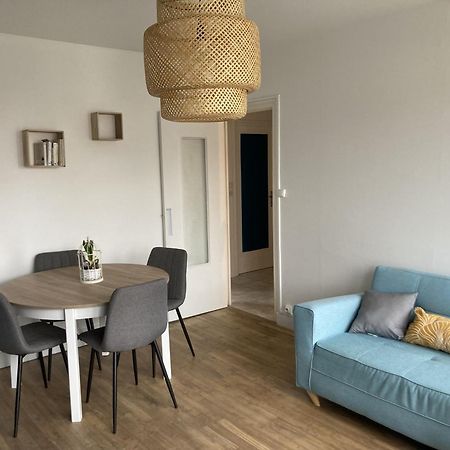 Logement Cosy Au Coeur D'Oradour מראה חיצוני תמונה